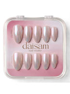 Bare Aura press-on nails set Daisam
