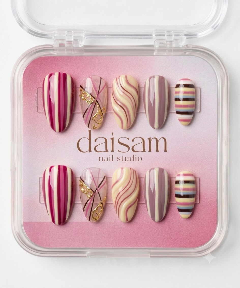 Color Lines press-on nails set Daisam